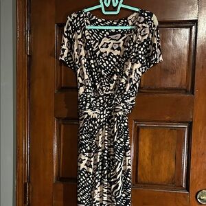 Jones New York Black and Cream Midi Dress